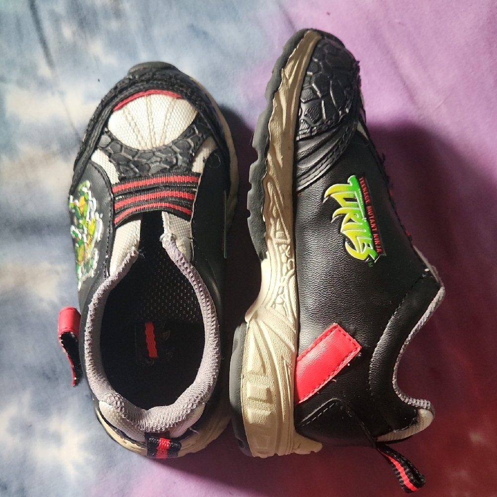 Kids Teenage Mutant Ninja Turtles Sneakers Size 10 Kids